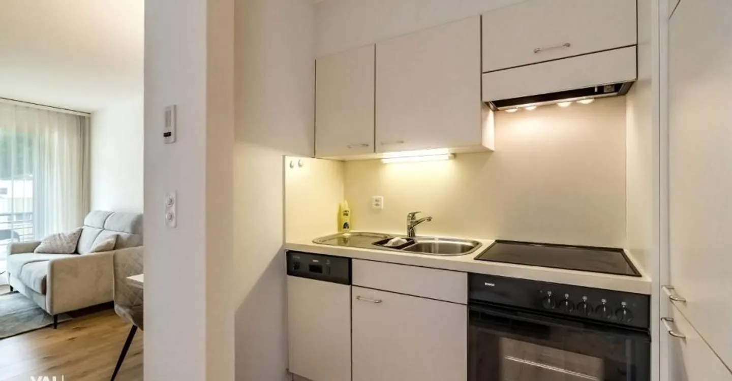 Helle, möblierte Wohnung an hervorragender, zentraler Lage im Herzen von Visp - Photo 6 of 10