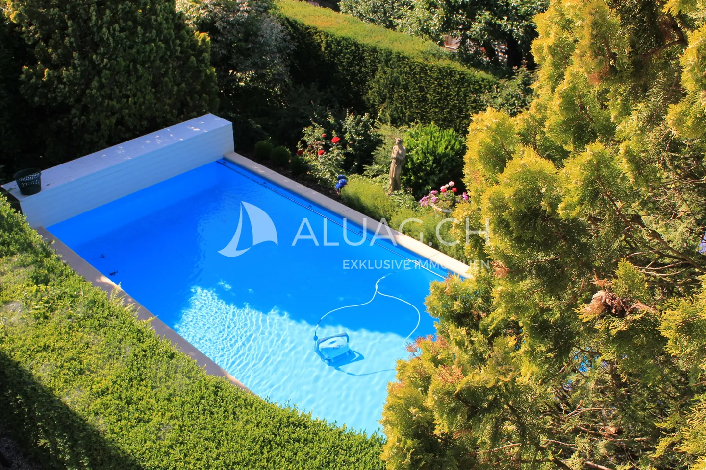 Charming Family Home with Garden - Photo 11 of 13