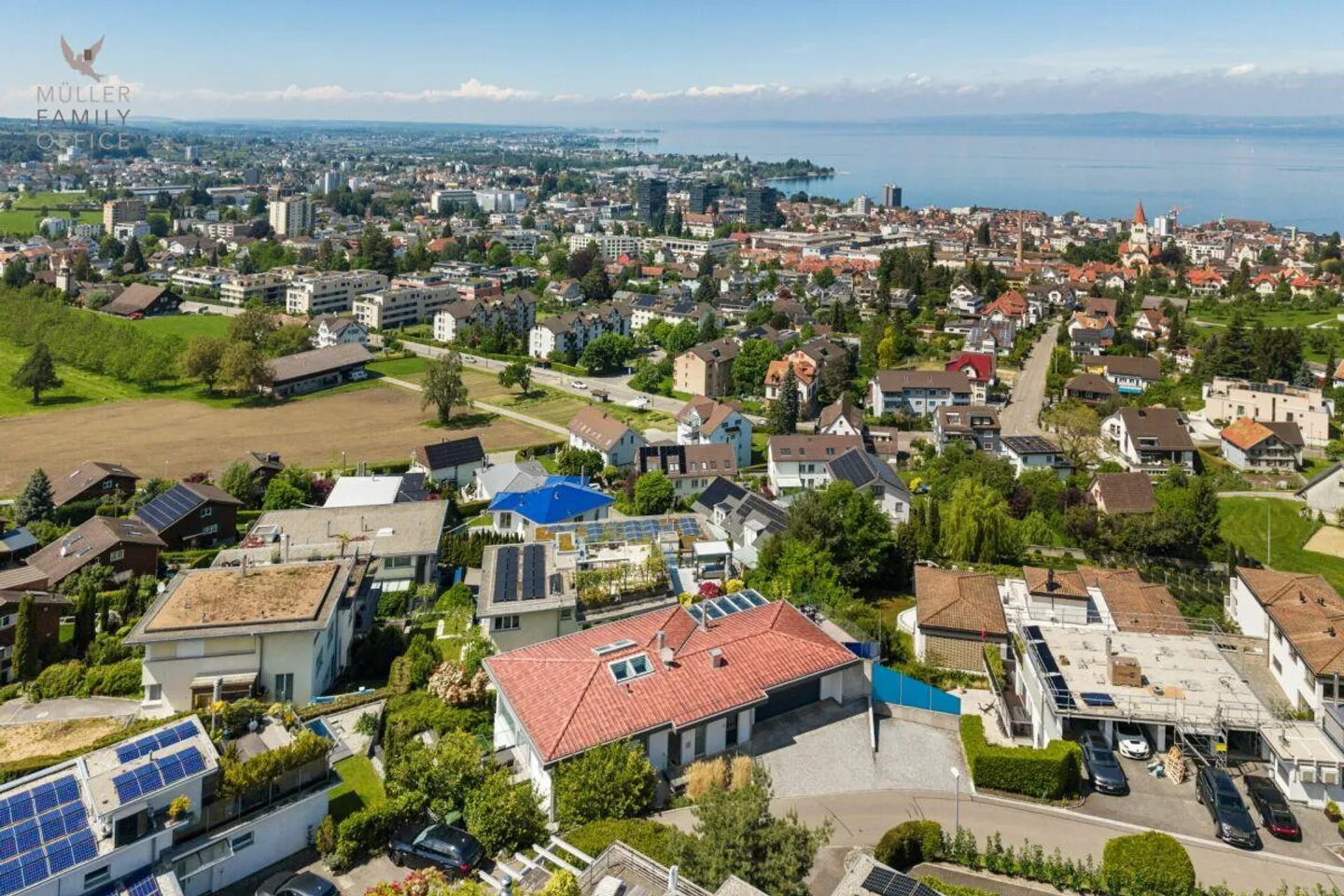 Stilvolle Attika mit Seeblick - Foto 5 von 13