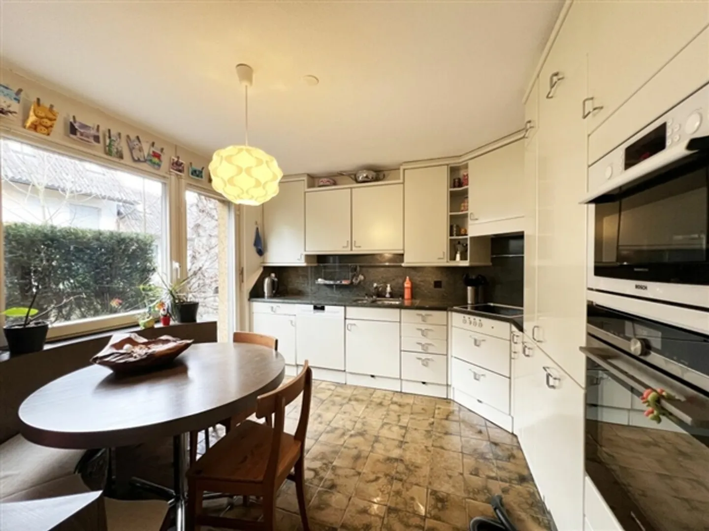 Family-friendly terraced house in Zurich-Schwamedingen - Photo 3 of 8