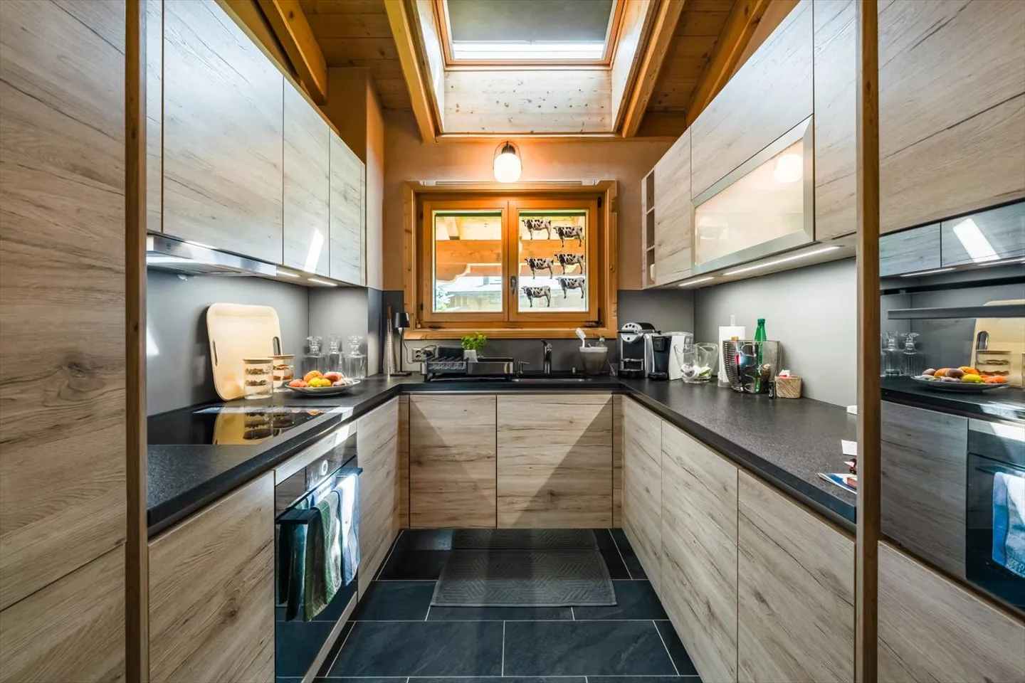 Ein außergewöhnliches Duplex im Herzen der Berge. - Foto 3 von 13