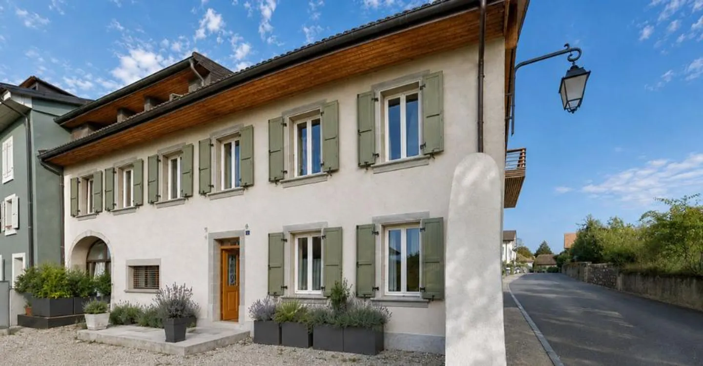 Etoy - Schönes 2,5-Zimmer-Apartment von 65 m2 mit Blick auf die Weinberge - Foto 1 von 8