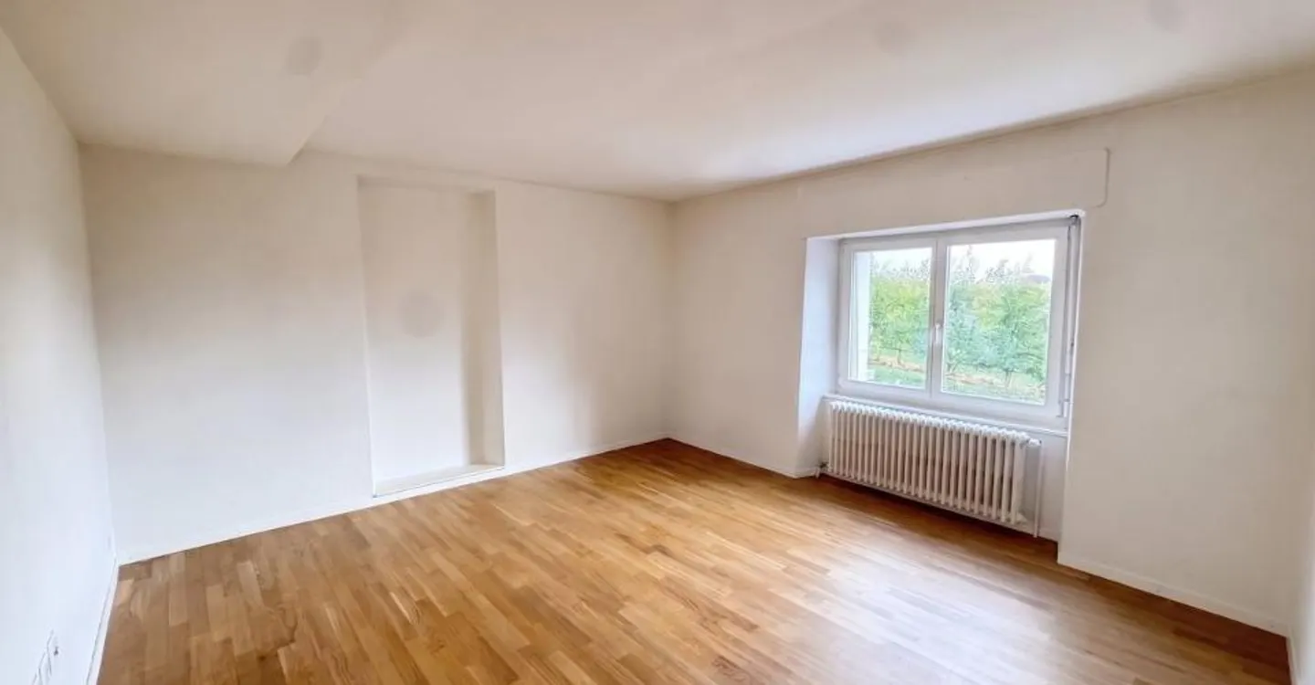Etoy - Schönes 2,5-Zimmer-Apartment von 65 m2 mit Blick auf die Weinberge - Foto 2 von 8