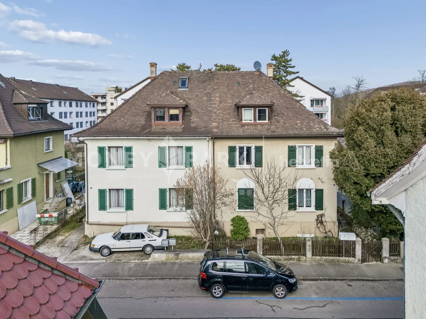 Well-preserved semi-detached house with garden - Photo 2 of 8