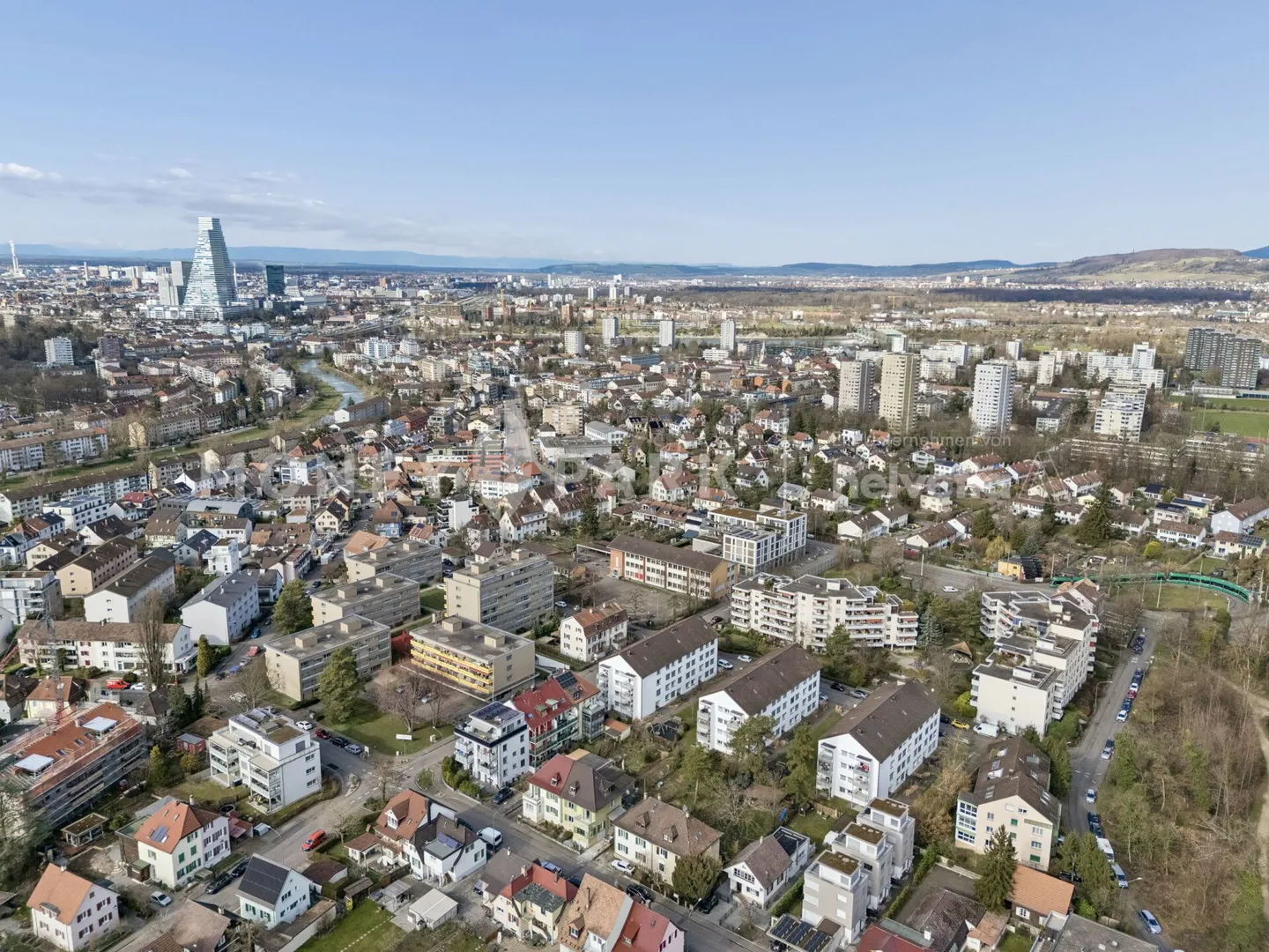 Well-preserved semi-detached house with garden - Photo 7 of 8