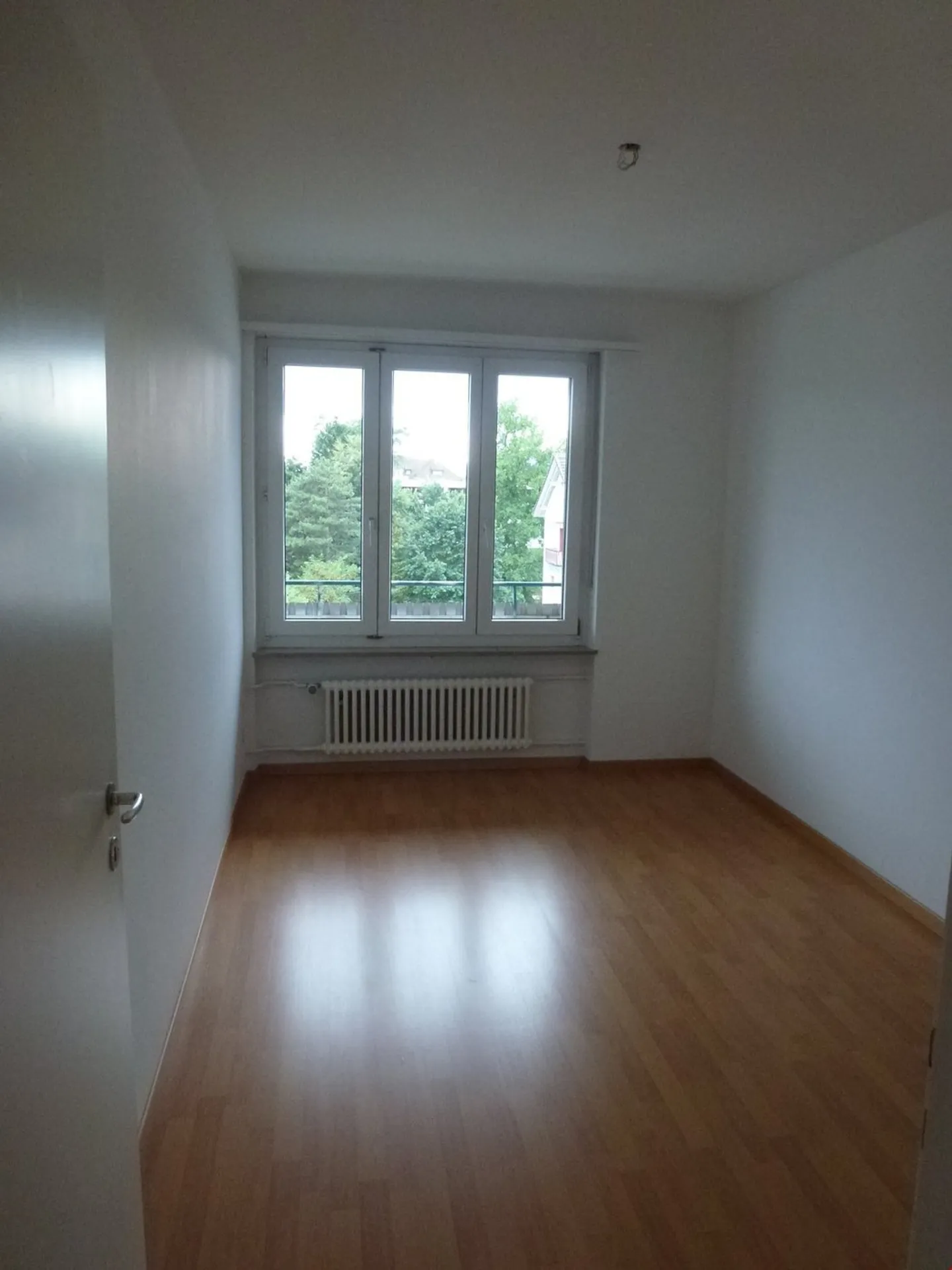 Appartamento spazioso di 4 stanze - Foto 5 di 9