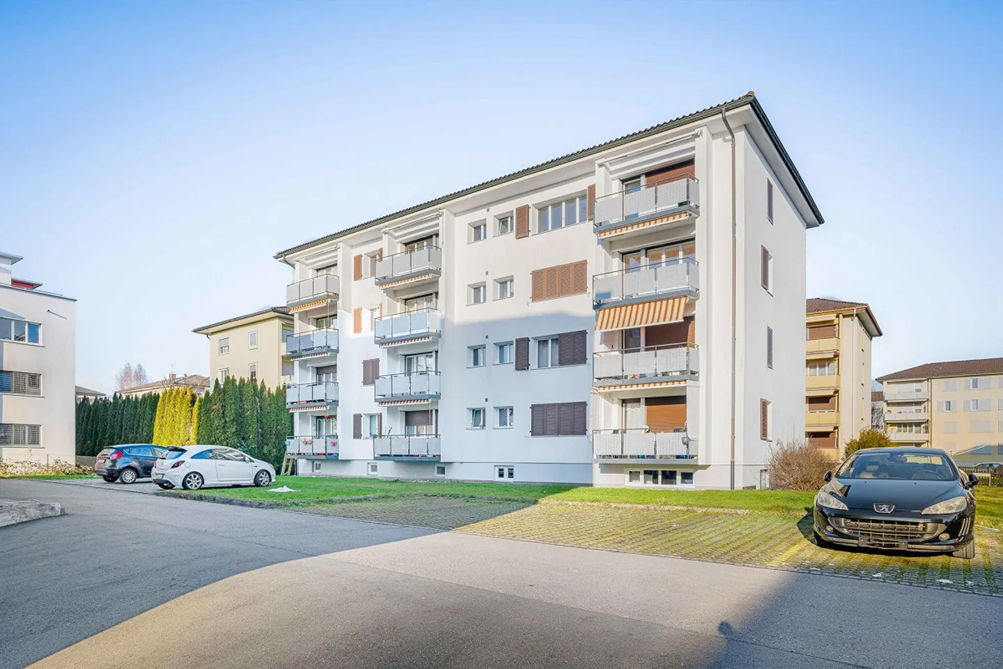Appartamento pratico e luminoso in una proprietà ristrutturata - Foto 1 di 10