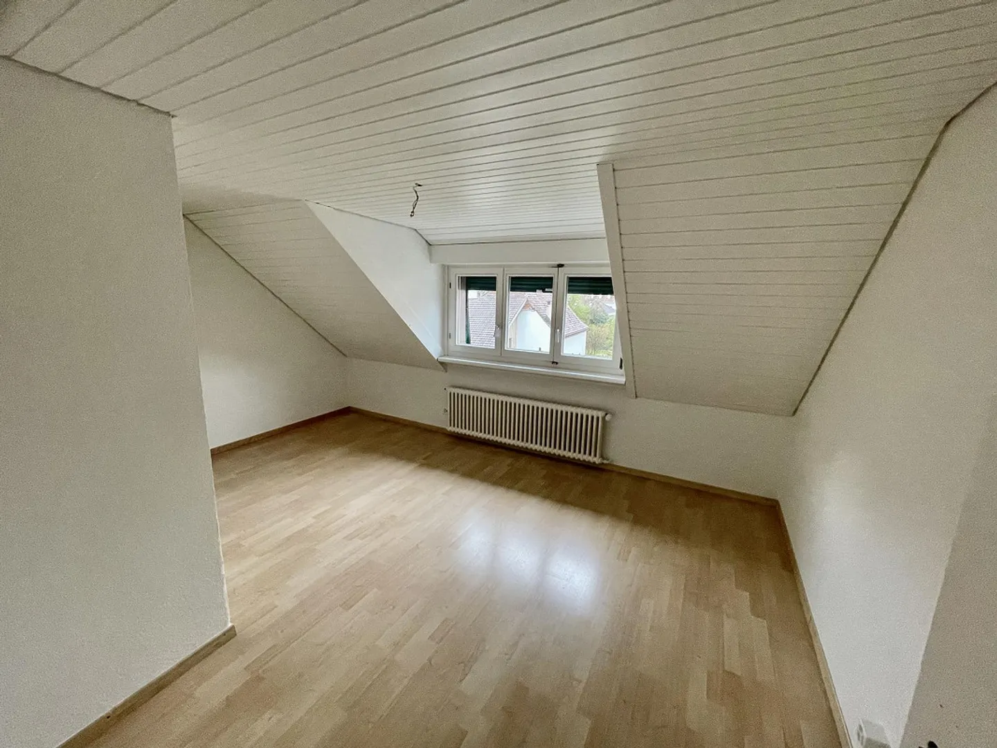 Gemütliche 2.5 Zimmer-Dachwohnung im Dorfkern - Photo 5 of 16