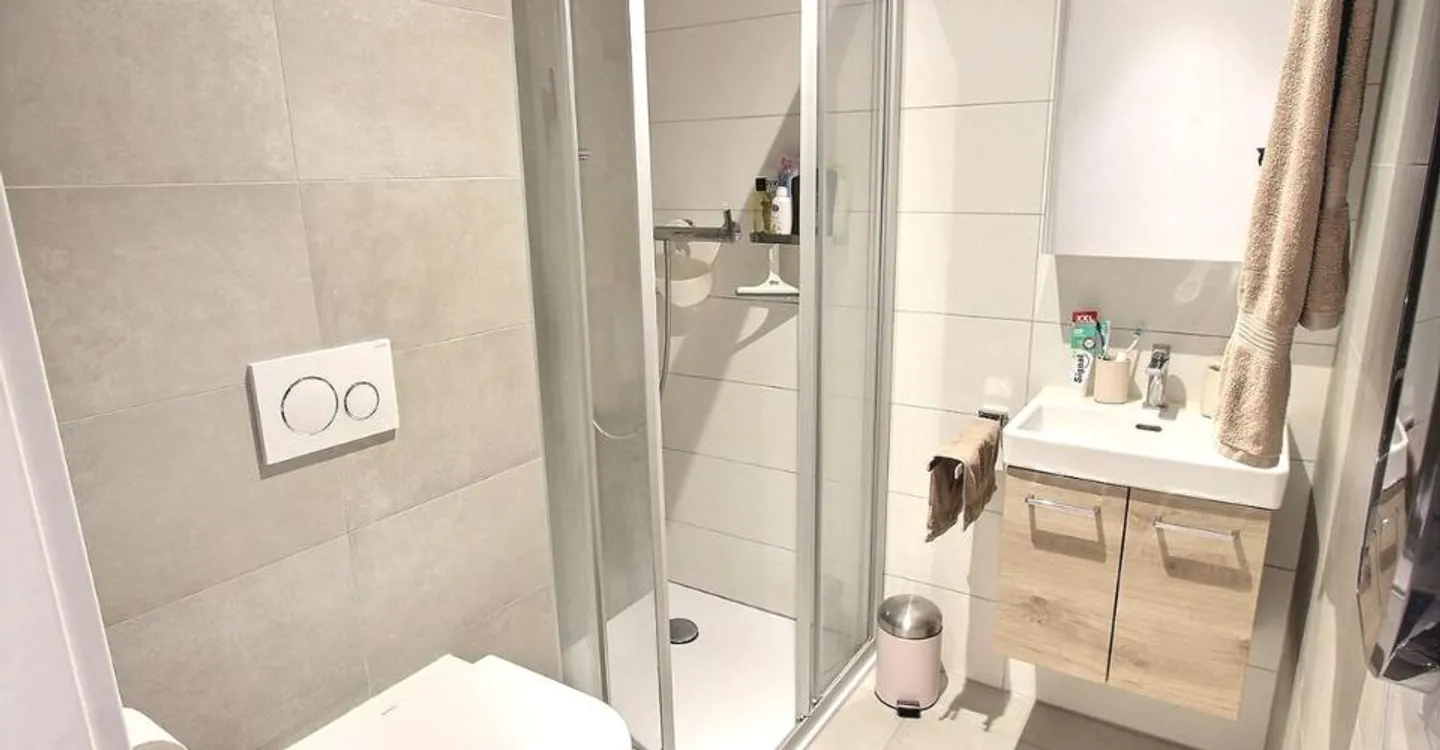 Spacieux appartement de 4,5 pièces de 136 m2, en plein centre de Châtel-St-Denis - Foto 7 von 10