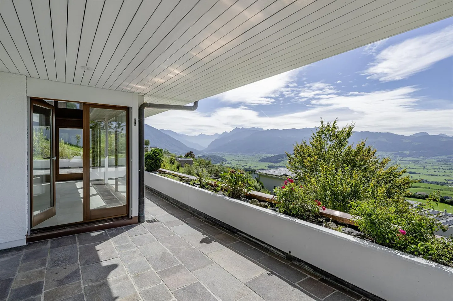 Maison élégante avec vue sur le lac et les Alpes - Photo 6 sur 8