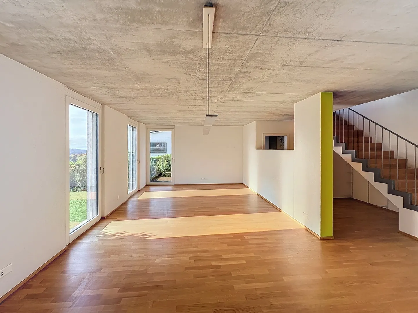 Individual villa with terrace and garden - Photo 4 of 8