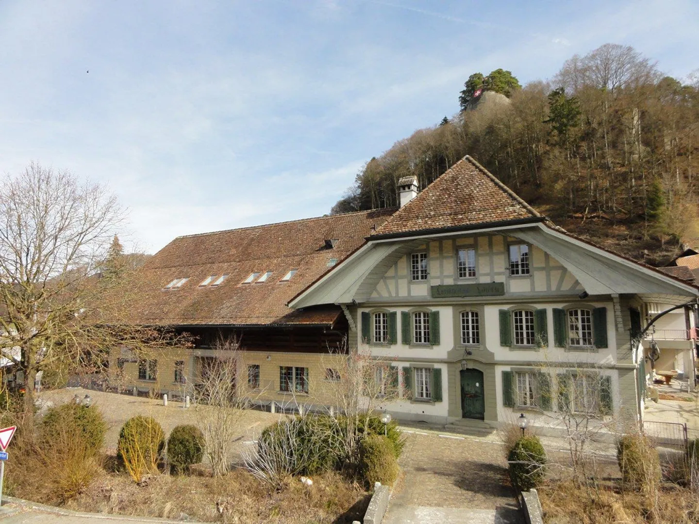 Furnished room with shower/WC - Photo 1 of 6