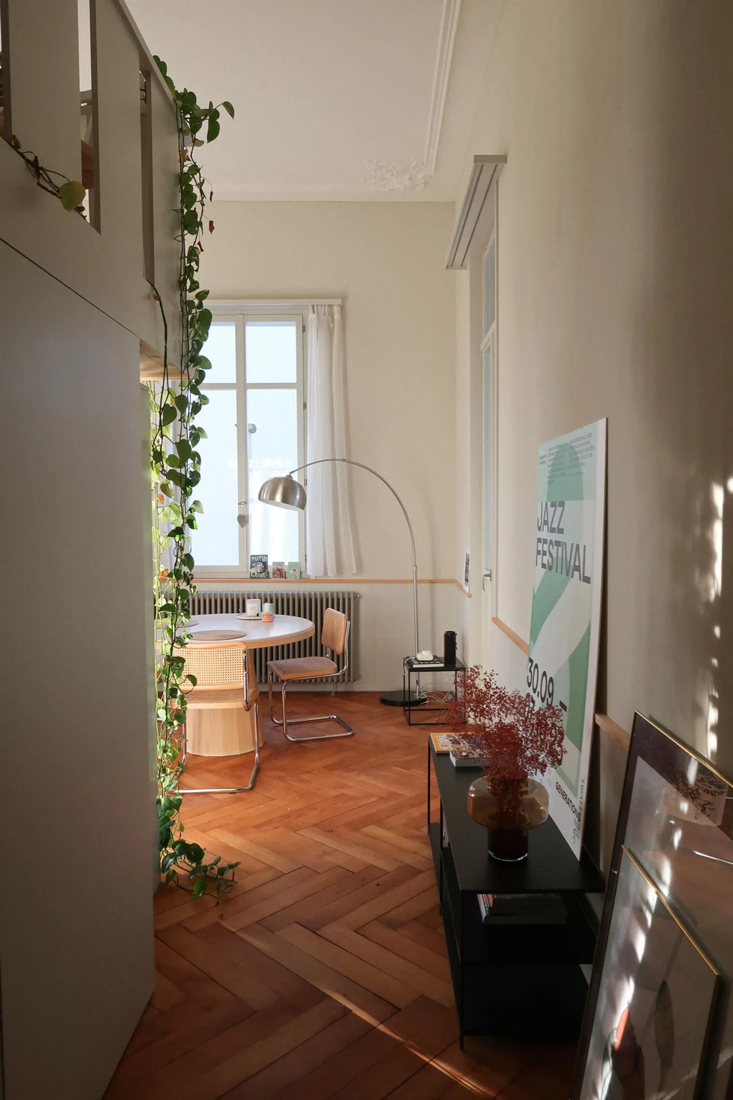 APPARTEMENT 1 PIÈCE À MÖRSCHWIL (SG), MEUBLÉ, TEMPORAIRE - Photo 2 sur 10