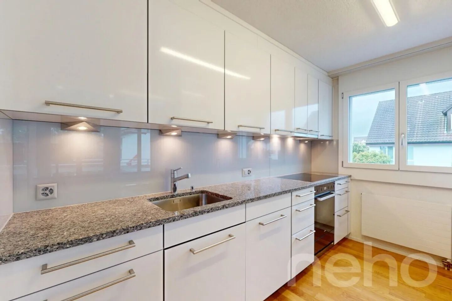 Luminoso appartamento duplex con molto fascino - Foto 7 di 11