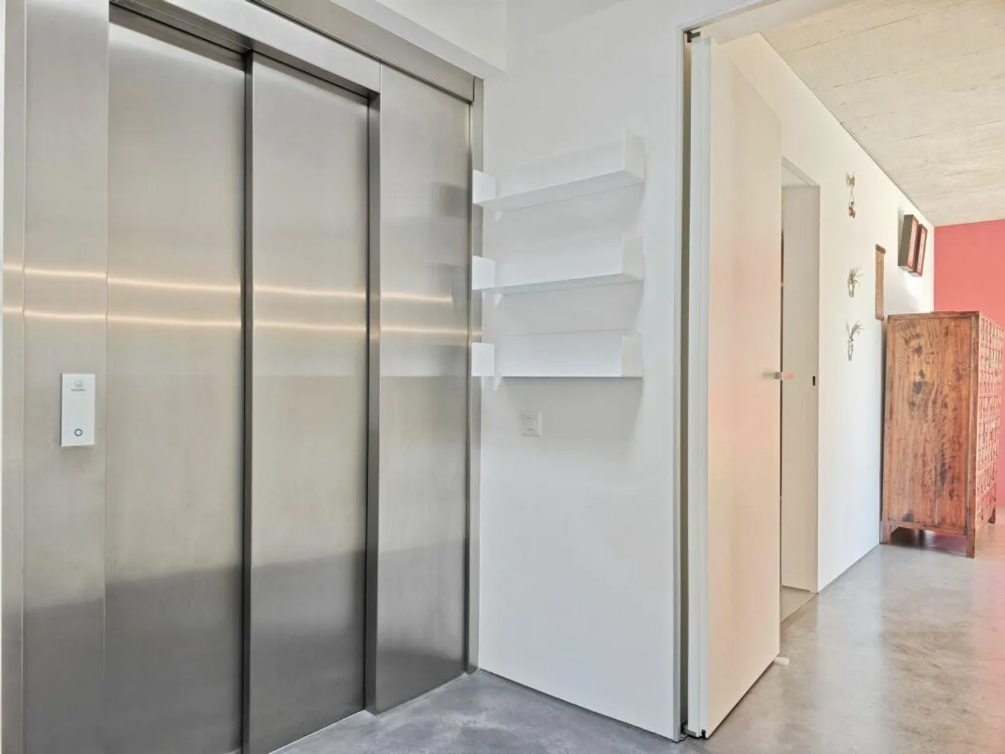 Stabio Design Villa with Pool and View of the Vineyards - Photo 4 of 11