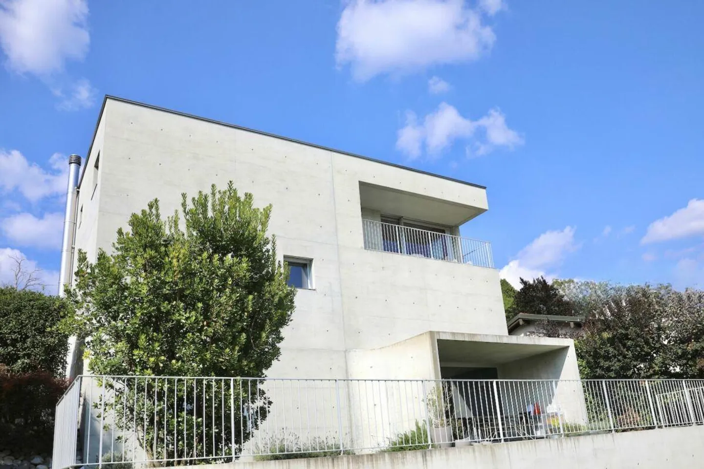 Stabio Design Villa with Pool and View of the Vineyards - Photo 5 of 11