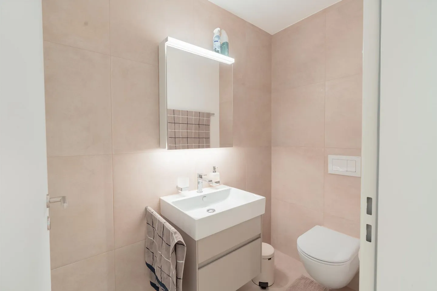 Exclusive 4.5-room apartment - Photo 8 of 11