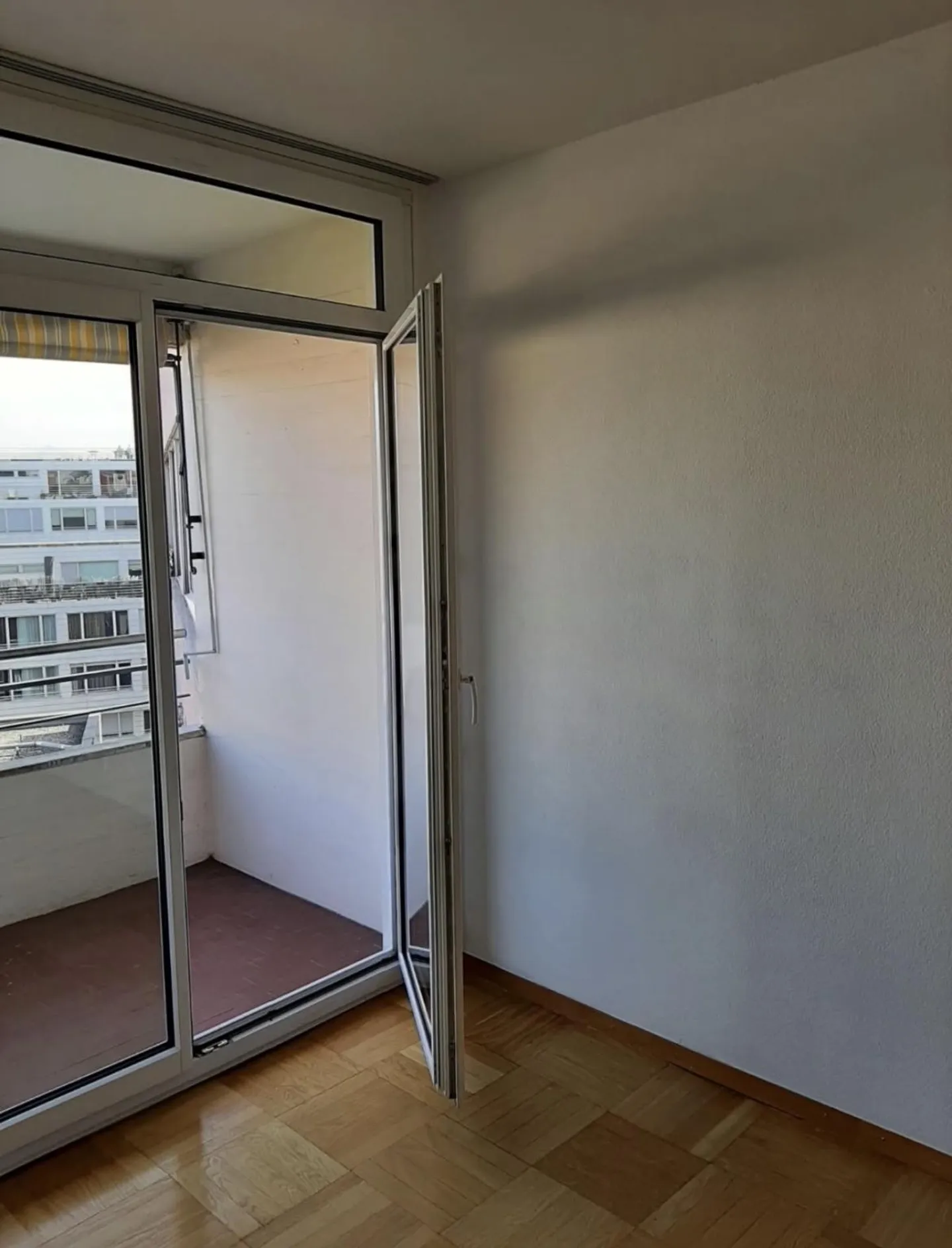 Appartement 3,5 pièces lumineux avec balcon ? Quartier prisé - Photo 2 sur 10