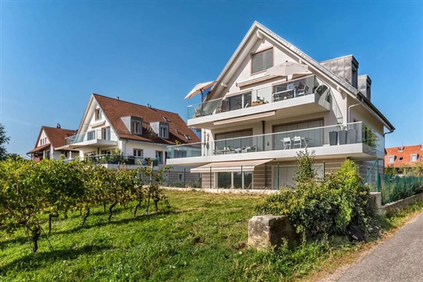Nouvel appartement au cœur des vignobles, terrasse et jardin avec vue - Photo 1 sur 10