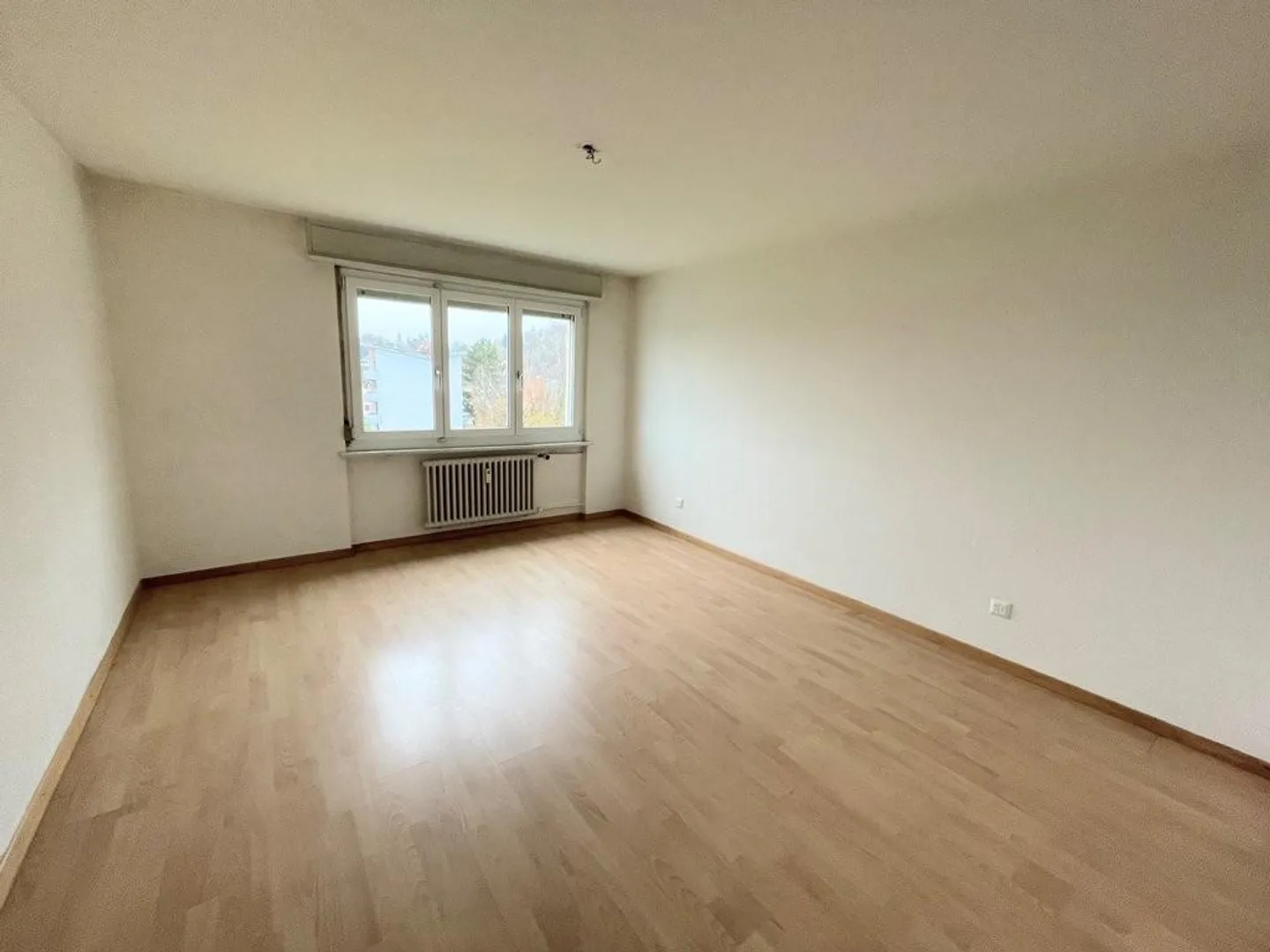 Appartamento luminoso e ben curato con balcone! - Foto 5 di 10