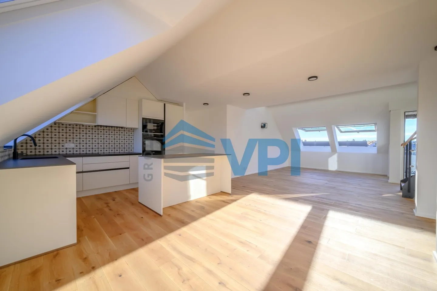 Appartamento in vendita - Foto 3 di 11