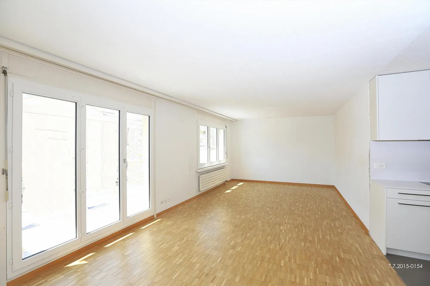 Attractive apartment in Volketswil with two terraces - Photo 3 of 6