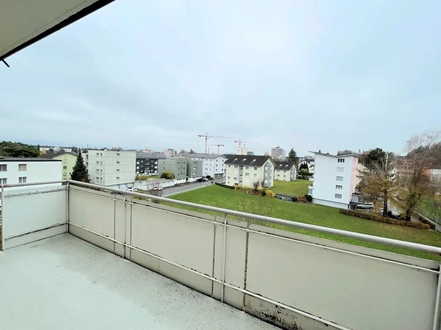 Appartamento luminoso e ben curato con balcone! - Foto 9 di 10