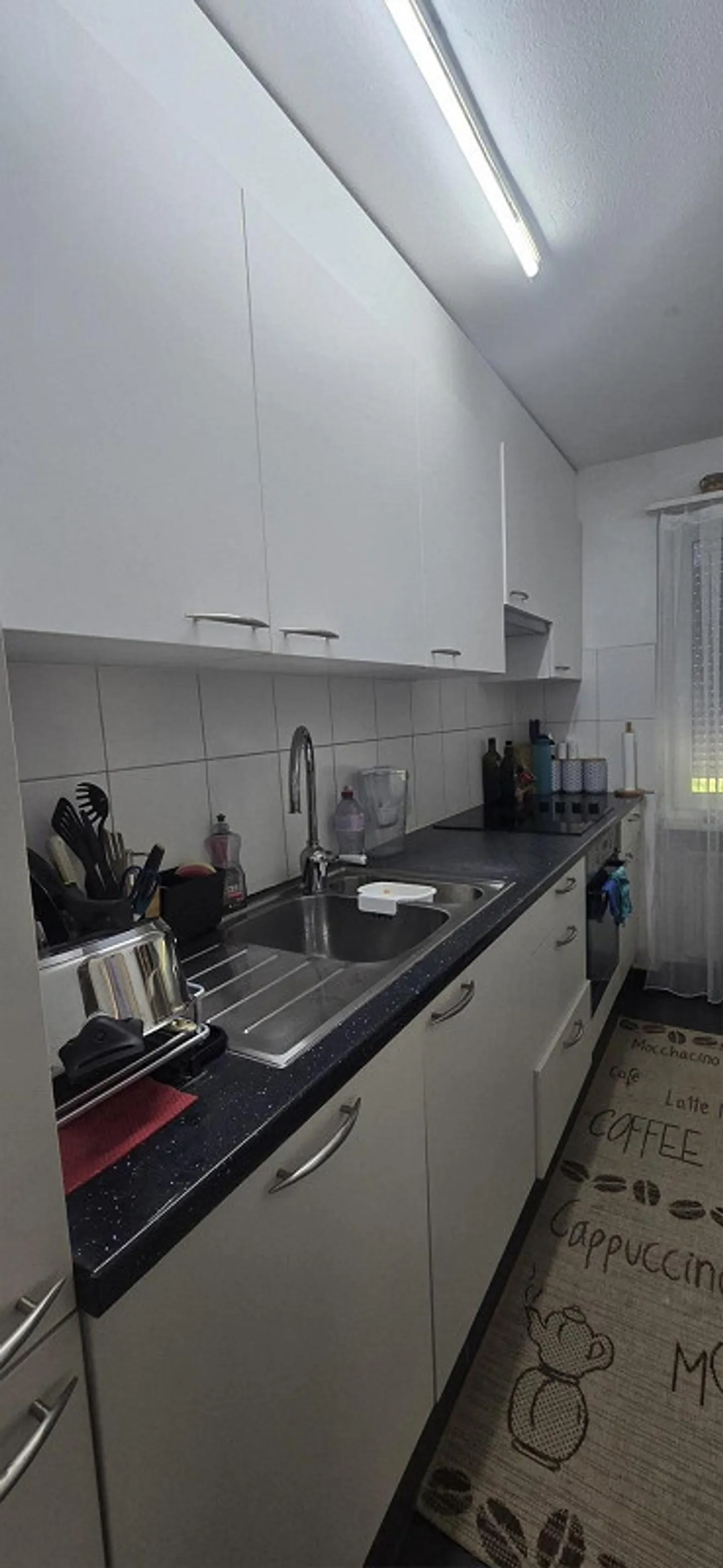Appartamento moderno e spazioso di 4,5 stanze - Foto 3 di 4