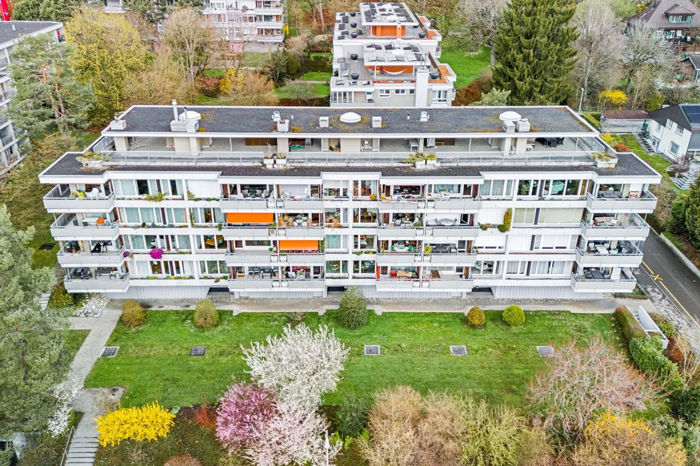 Grosszügige Wohnung mit modernem Ausbau - Foto 10 von 11