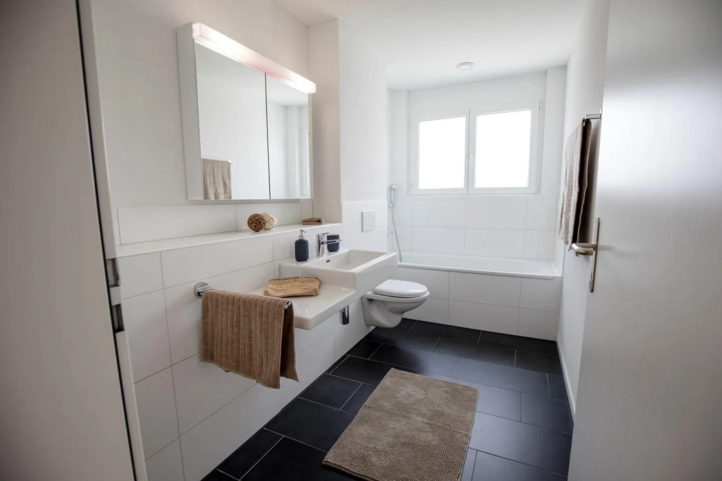 Leben auf 109  m², top moderne Wohnung! - Photo 6 of 8