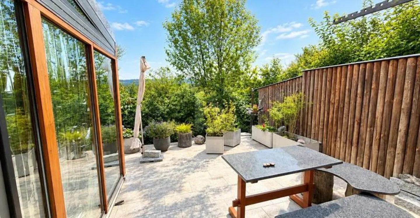 TERRASSENOASE - POOL UND TENNISPLATZ ZUR NUTZUNG! - Foto 1 di 5
