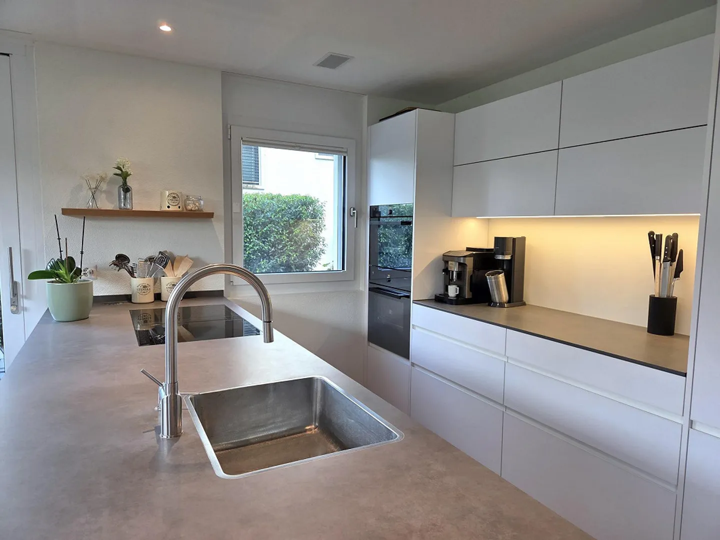 Close to the city & connected to nature - Photo 5 of 19