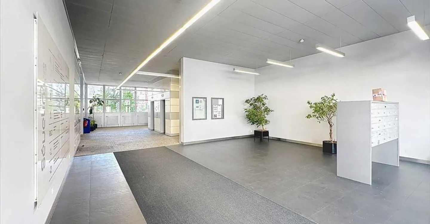 Mischgenutztes Gebäude mieten - Foto 4 von 10