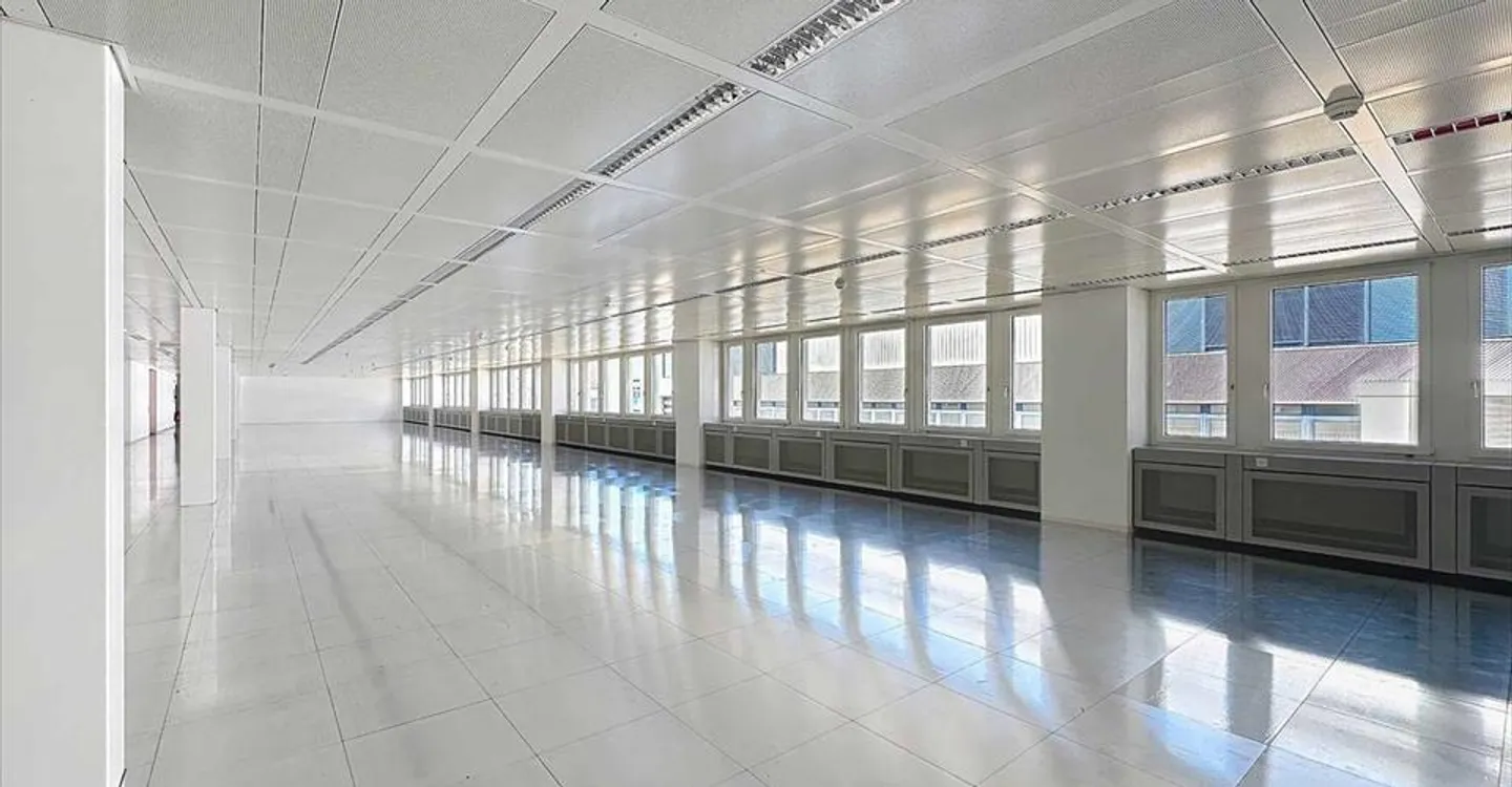 Mischgenutztes Gebäude mieten - Foto 8 von 10