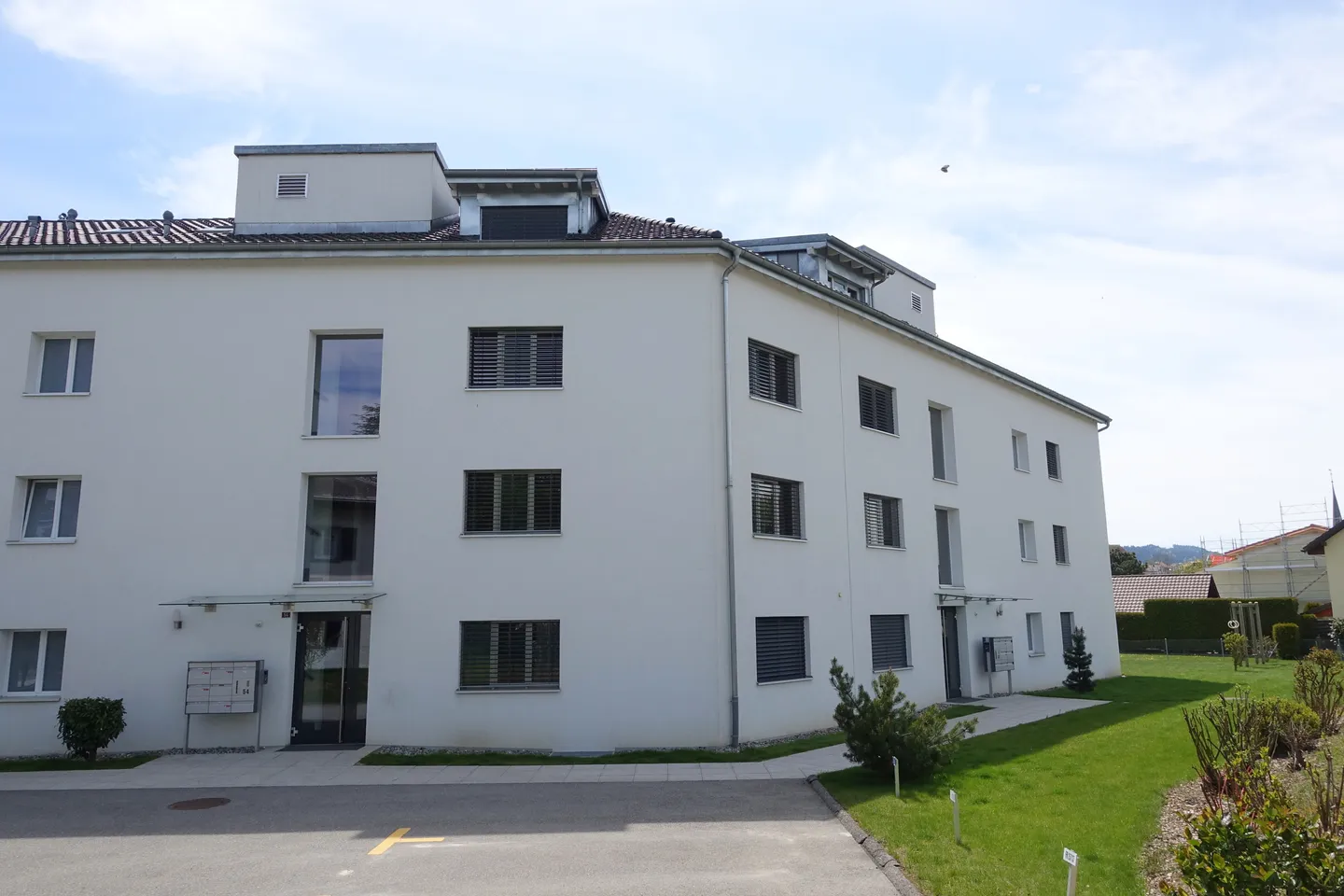 Parkplatz im Freien mieten - Foto 1 von 3