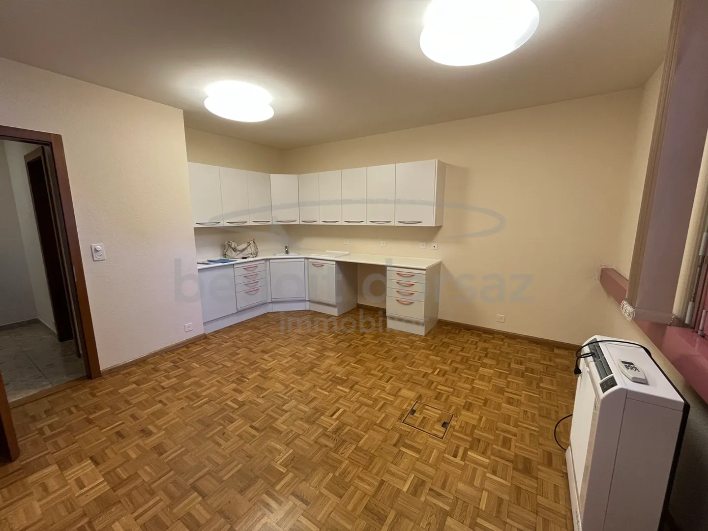 Büro 4.5 Zimmer - Foto 7 von 8