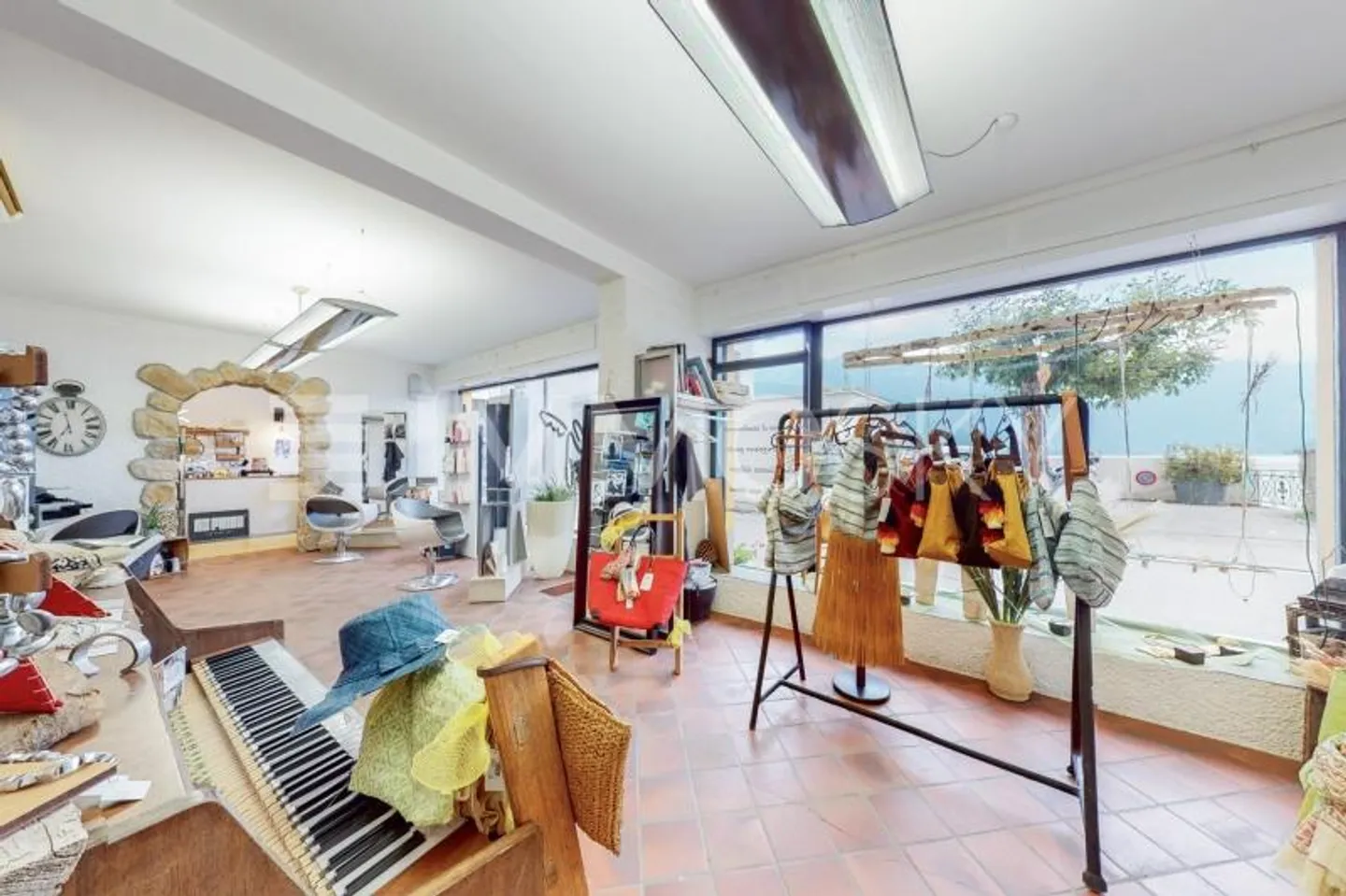 Gewerbefläche mit Seeblick - Foto 5 von 5