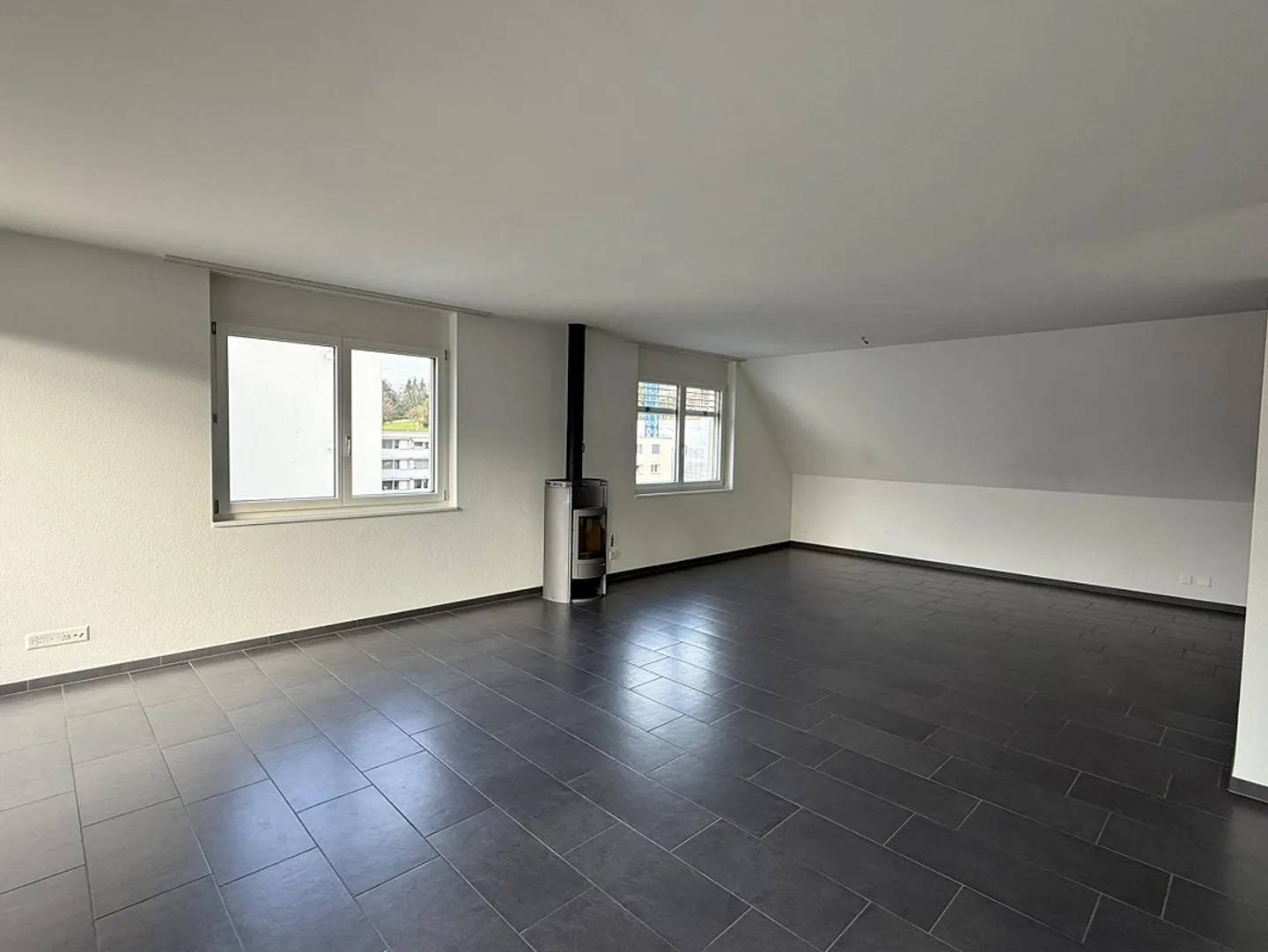 Appartamento mansardato di 4,5 locali (148 m2) nel centro di Jona SG - Foto 1 di 7