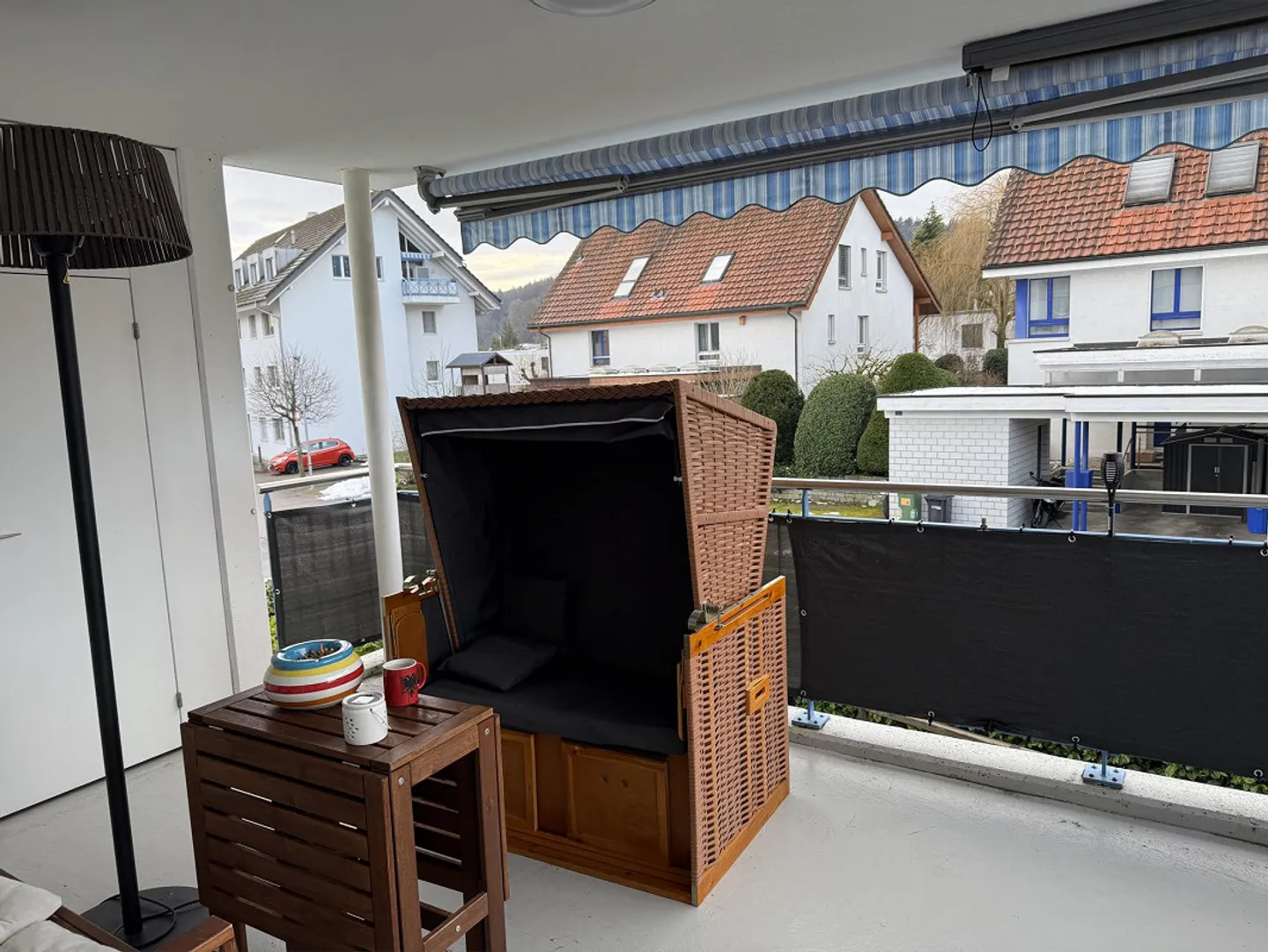 Living with Style & Comfort – Spacious 4.5-Room Apartment with Balcony - Photo 1 of 8