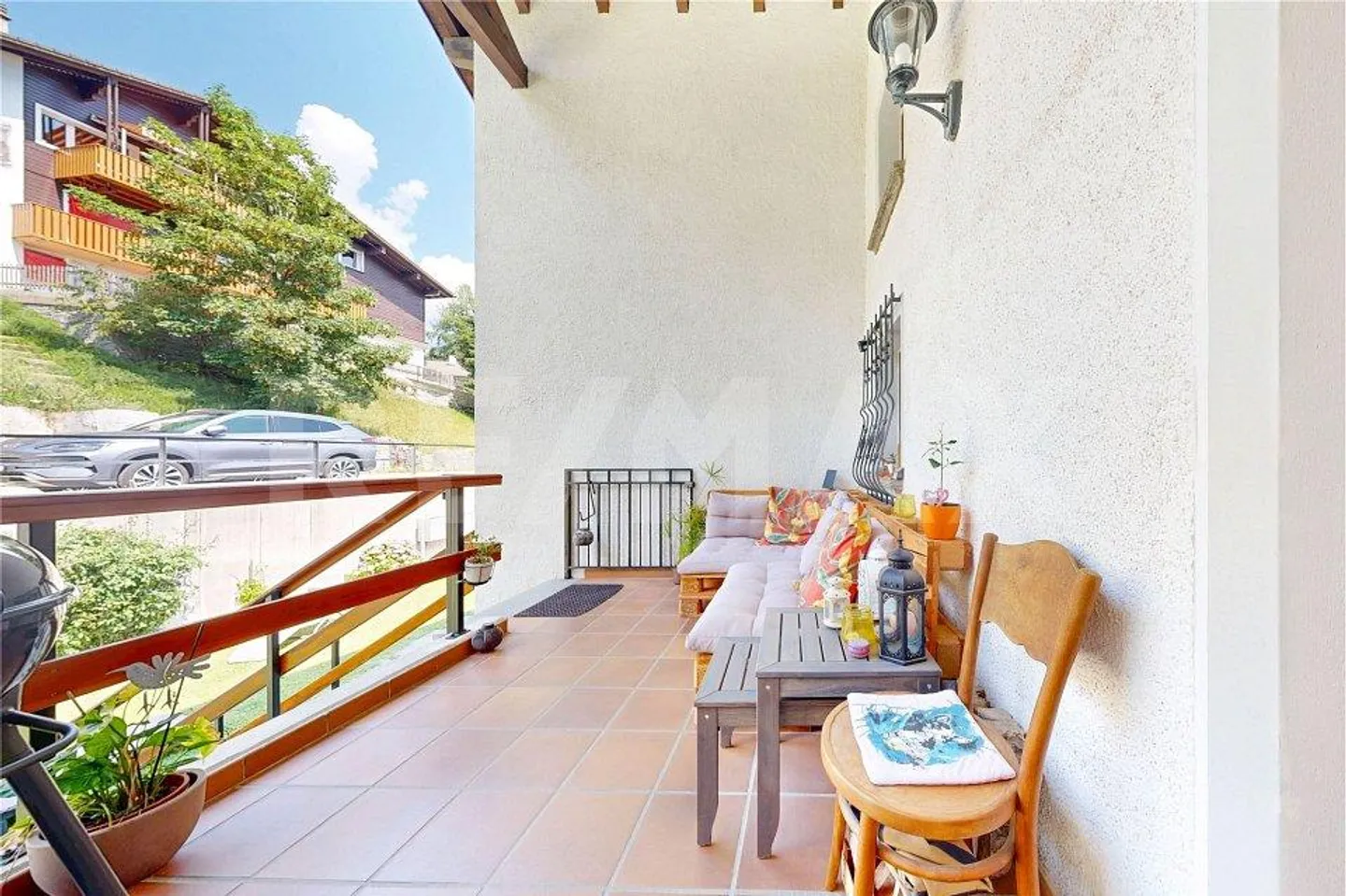 Spacious Mountain Apartment - Photo 4 of 13