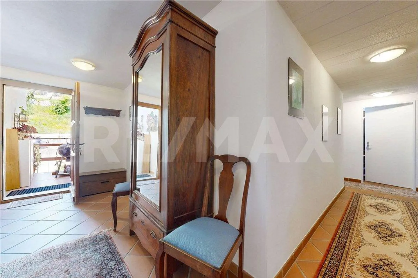 Spacious Mountain Apartment - Photo 5 of 13