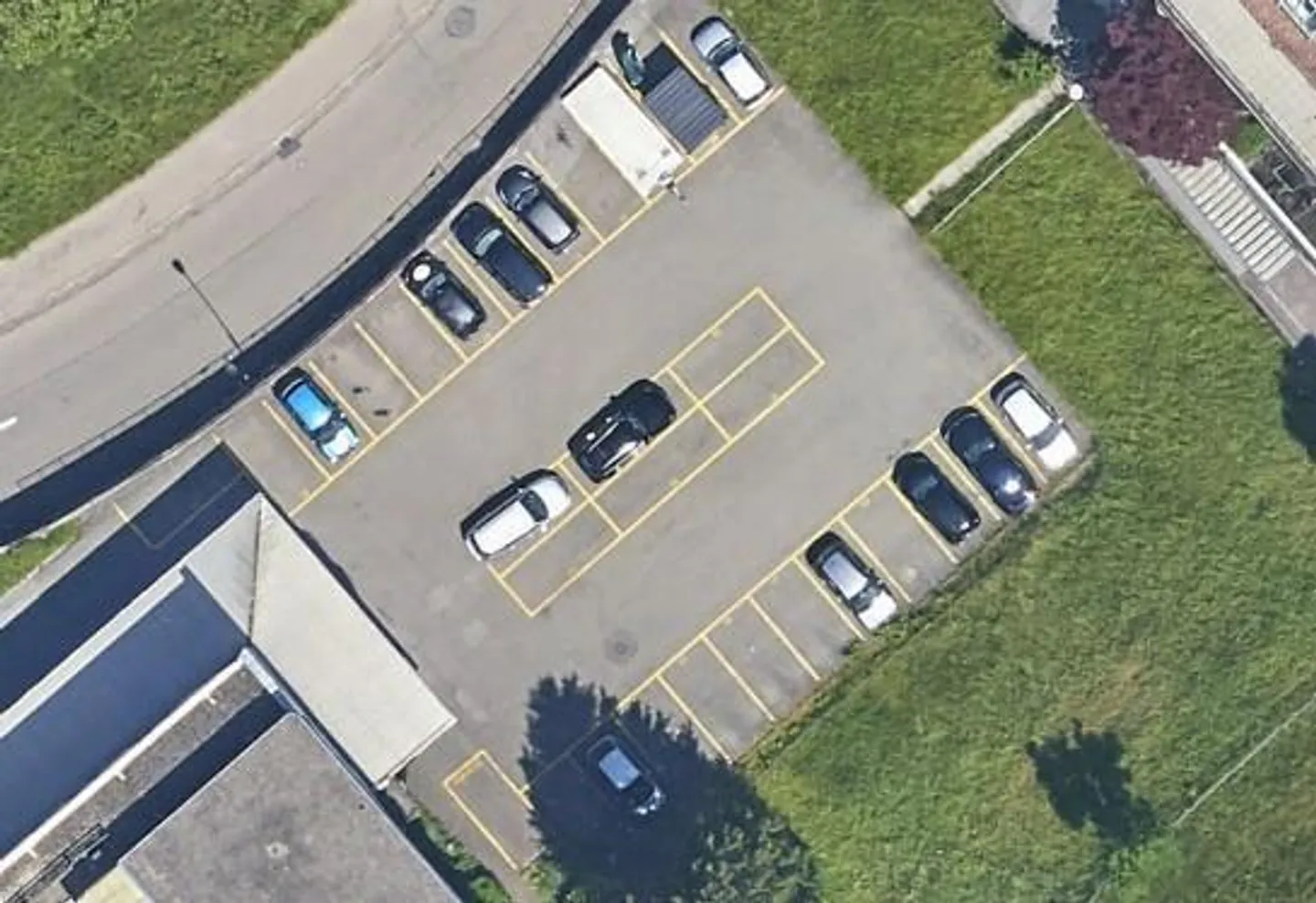 Posto auto all'aperto a Haggen - Foto 2 di 2