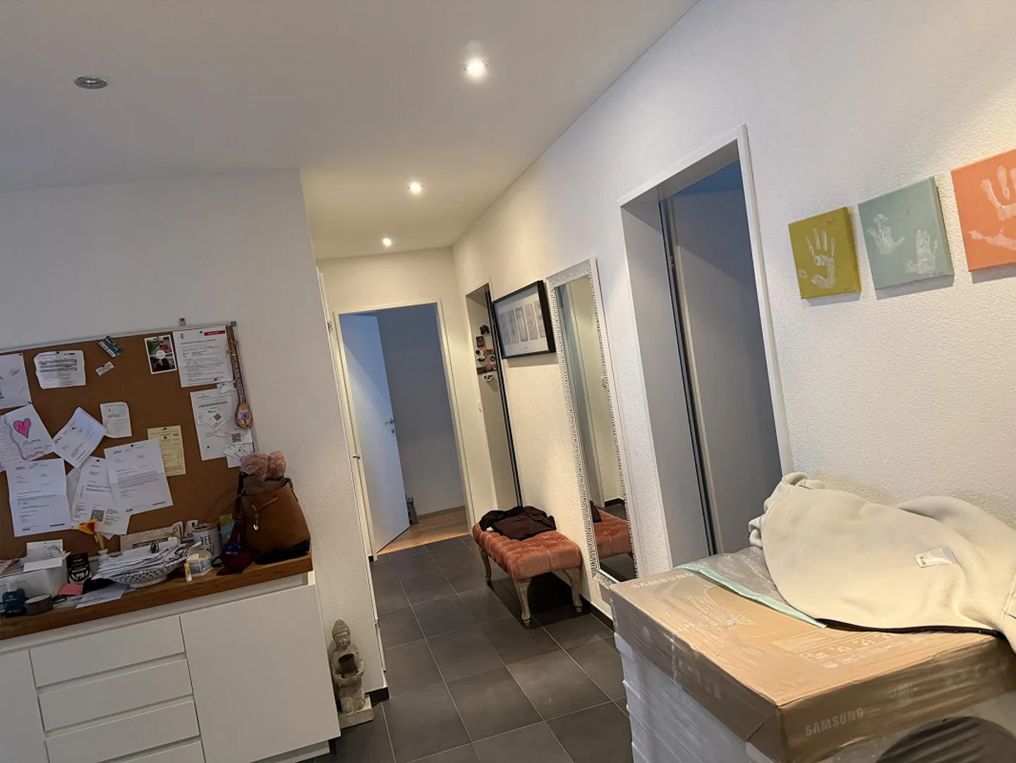 Living with Style & Comfort – Spacious 4.5-Room Apartment with Balcony - Photo 5 of 8