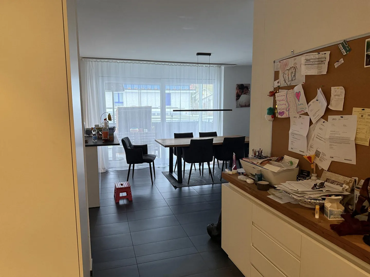 Living with Style & Comfort – Spacious 4.5-Room Apartment with Balcony - Photo 6 of 8