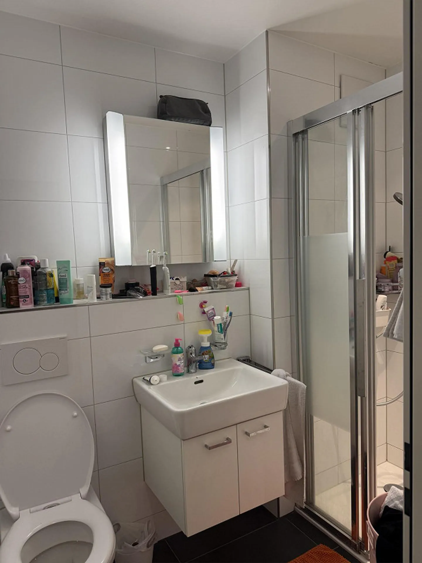 Living with Style & Comfort – Spacious 4.5-Room Apartment with Balcony - Photo 7 of 8