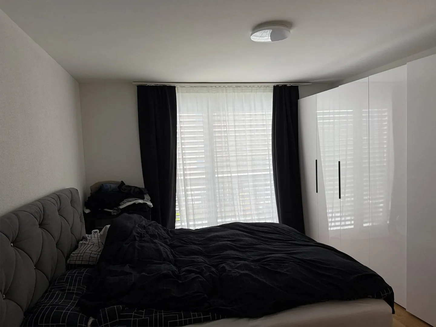 Living with Style & Comfort – Spacious 4.5-Room Apartment with Balcony - Photo 8 of 8