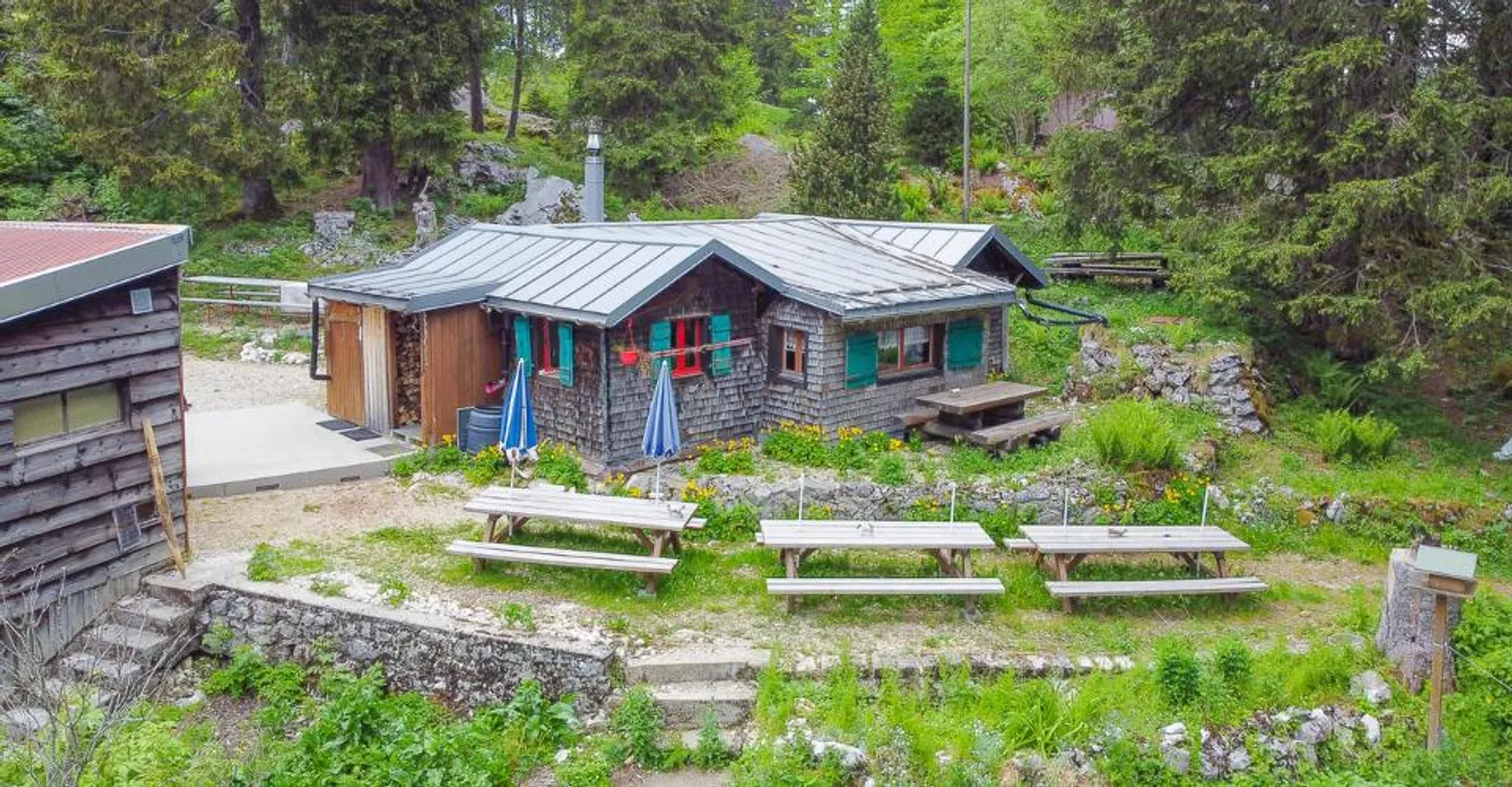 Alpenbuvette in der Natur - Foto 1 von 13