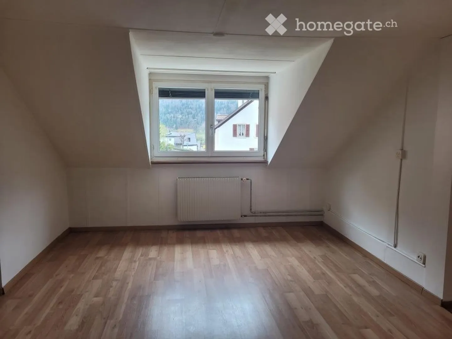 Affitto Bel appartamento Mansardé di 5,5 locali. - Foto 3 di 5