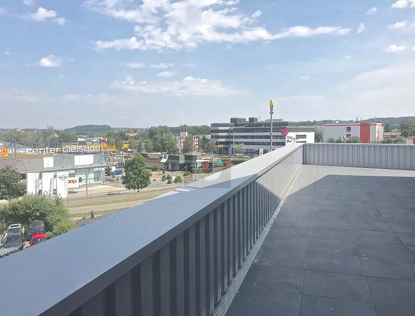 Modernes Loftbüro mit Terrasse - Foto 5 von 6