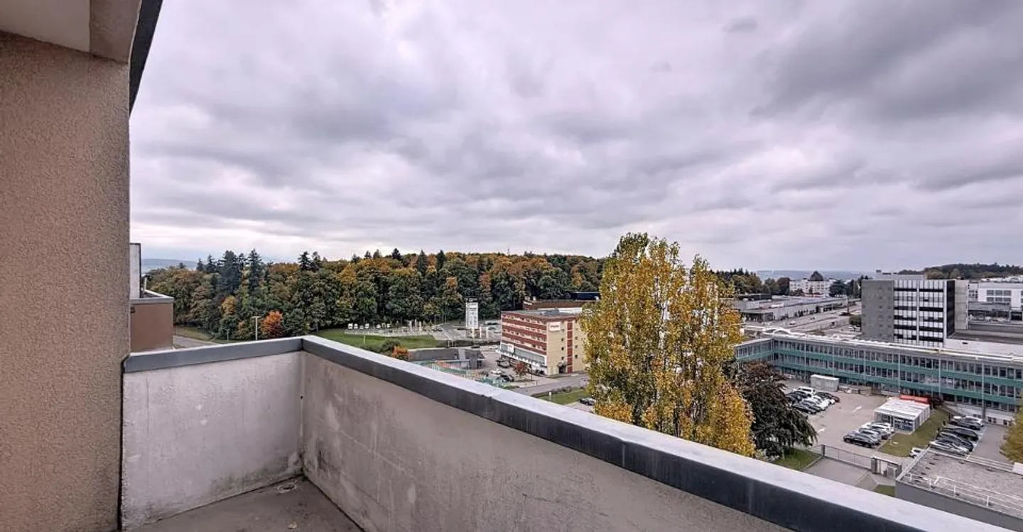 Appartement Charmant avec Balcon - Photo 3 sur 7